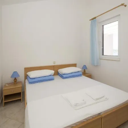 Lumbarda Resort Apartments