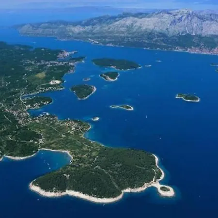 Appartamento Lumbarda Resort Apartments Lumbarda