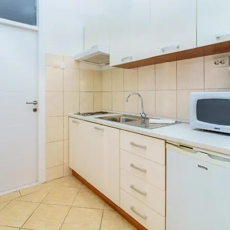 Lumbarda Resort Apartments Appartamento